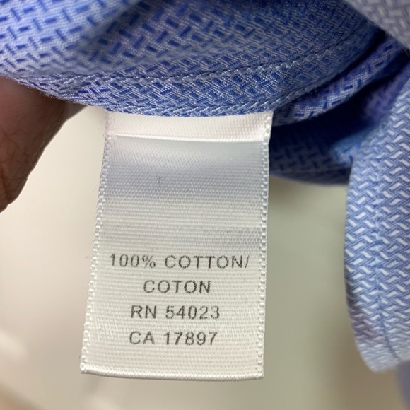 Banana Republic Long Sleeve Button Down Shirt in Light Blue Size 16-16.5 - Picture 6 of 9